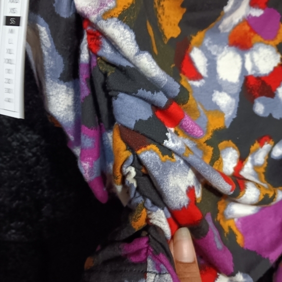 NWT Colorful open edit long sleeve crop top size small - Picture 3 of 6